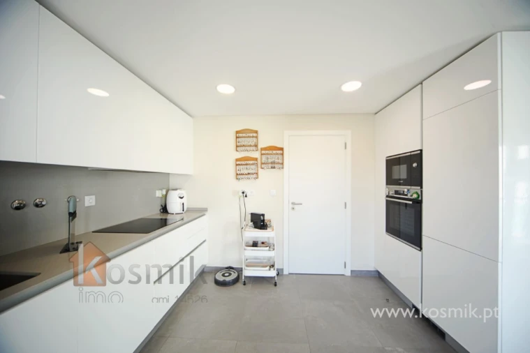 Apartamento T2 para Venda em Pontinha e Famões Foto 9