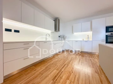 Moradia T3 para Venda em São Martinho
