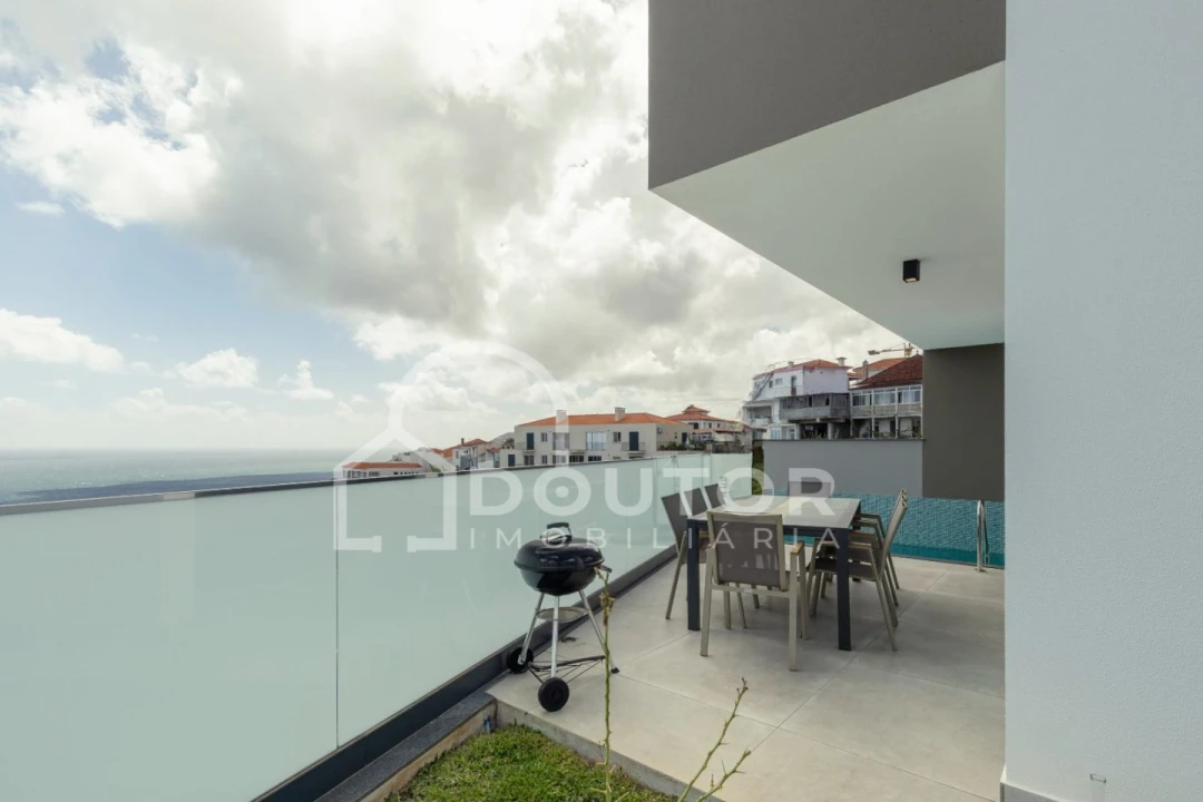 Moradia T3 para Venda em Funchal (Santa Maria Maior) Foto 7