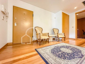 Apartamento T3 para Venda em Funchal (São Pedro)