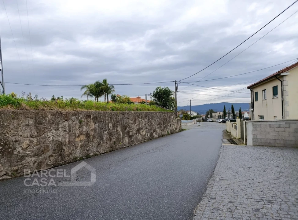 Terreno para Venda em Carapeços Foto 2