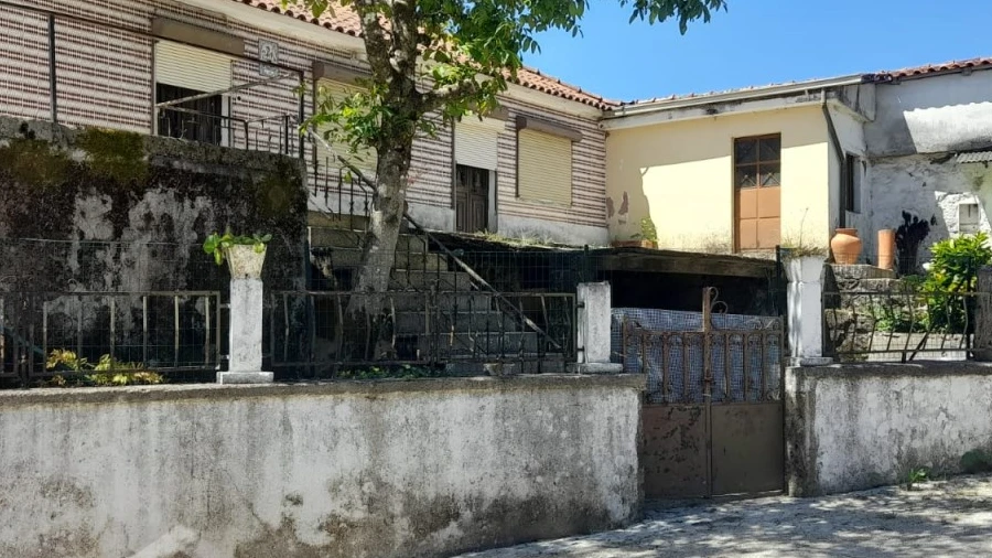 Moradia T4 para Venda em Panque