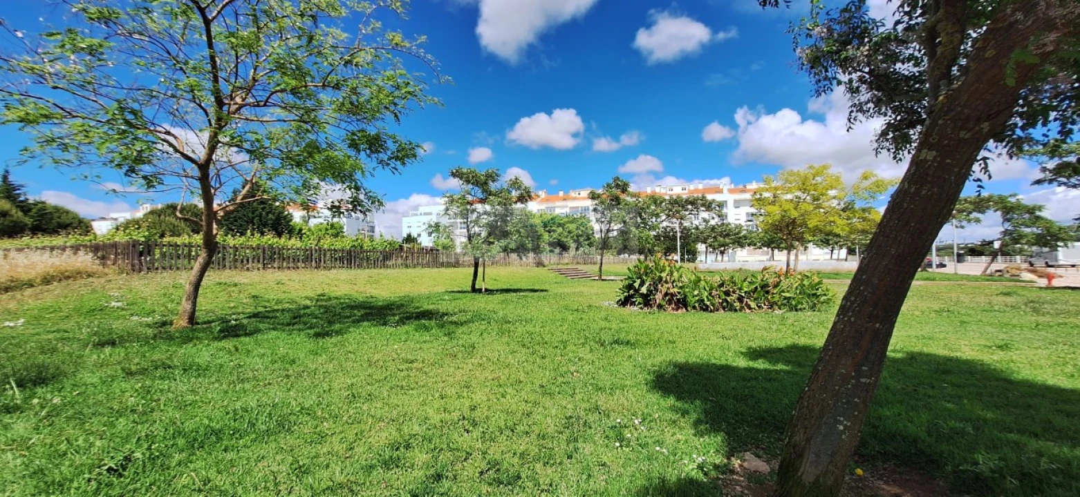 Apartamento T3 para Venda em Carcavelos e Parede Foto 28