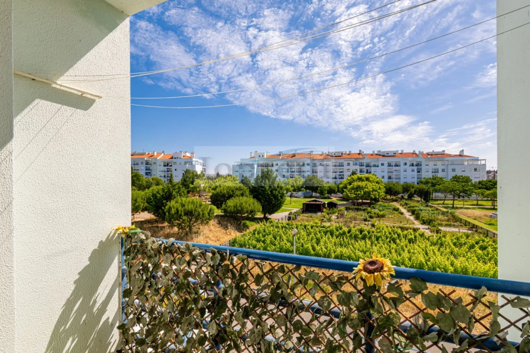 Apartamento T3 para Venda em Carcavelos e Parede Foto 15