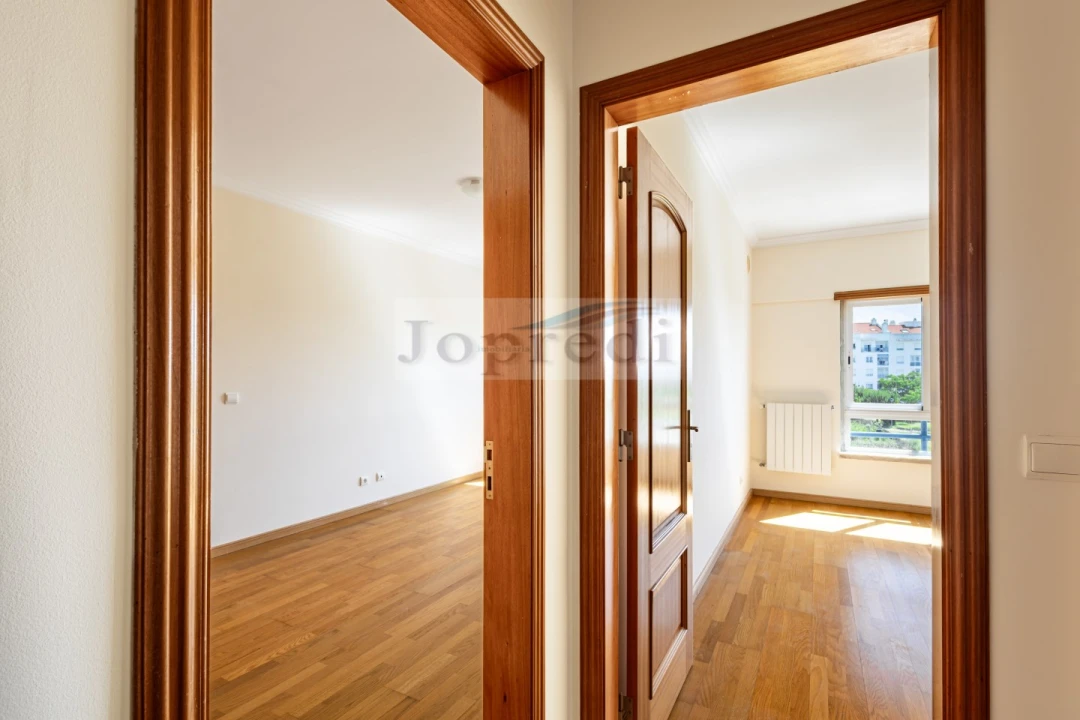Apartamento T3 para Venda em Carcavelos e Parede Foto 27
