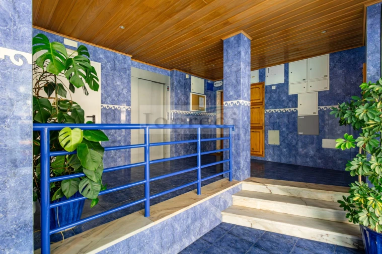 Apartamento T3 para Venda em Carcavelos e Parede Foto 2