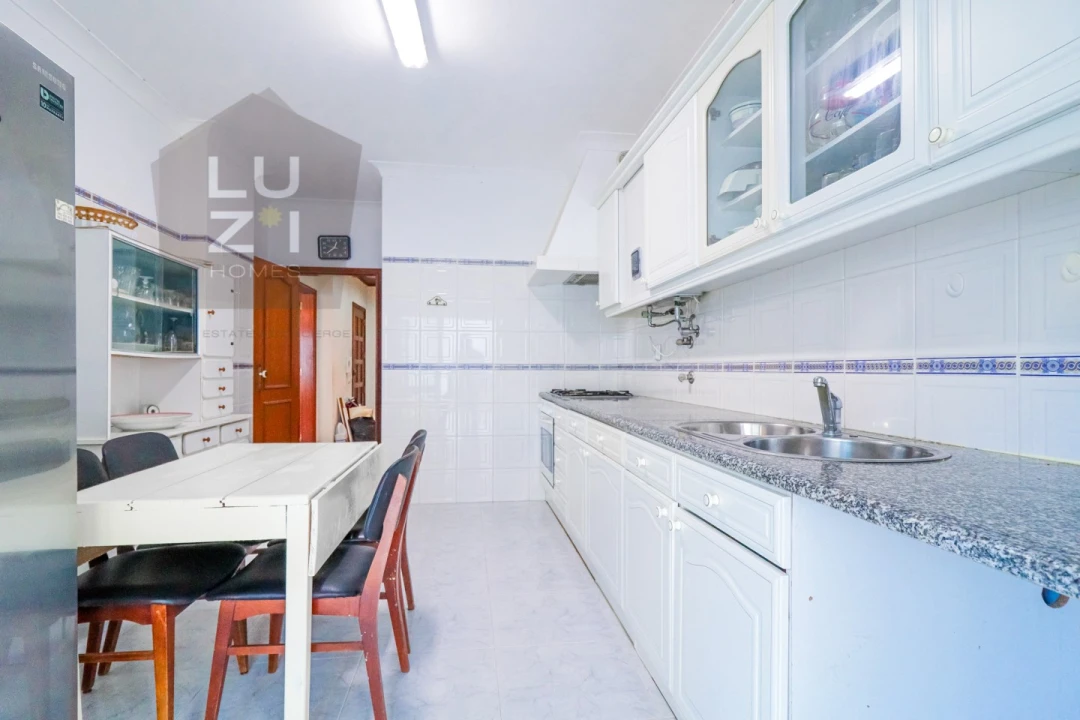 Apartamento T2 para Venda em Lagos (São Sebastião e Santa Maria) Foto 11