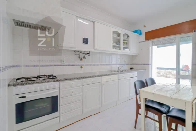 Apartamento T2 para Venda em Lagos (São Sebastião e Santa Maria)