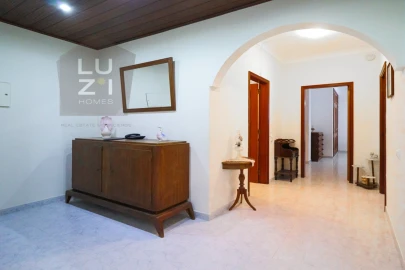 Apartamento T2 para Venda em Lagos (São Sebastião e Santa Maria)