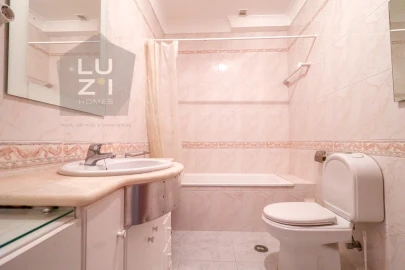 Apartamento T2 para Venda em Lagos (São Sebastião e Santa Maria)