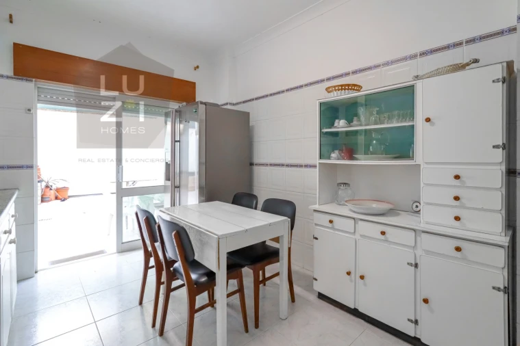 Apartamento T2 para Venda em Lagos (São Sebastião e Santa Maria) Foto 12