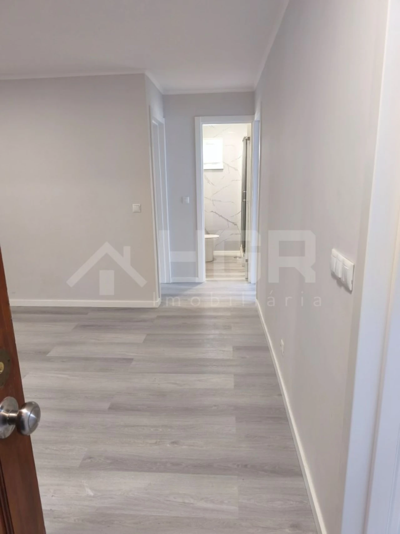 Apartamento T3 para Venda em Laranjeiro e Feijó Foto 2