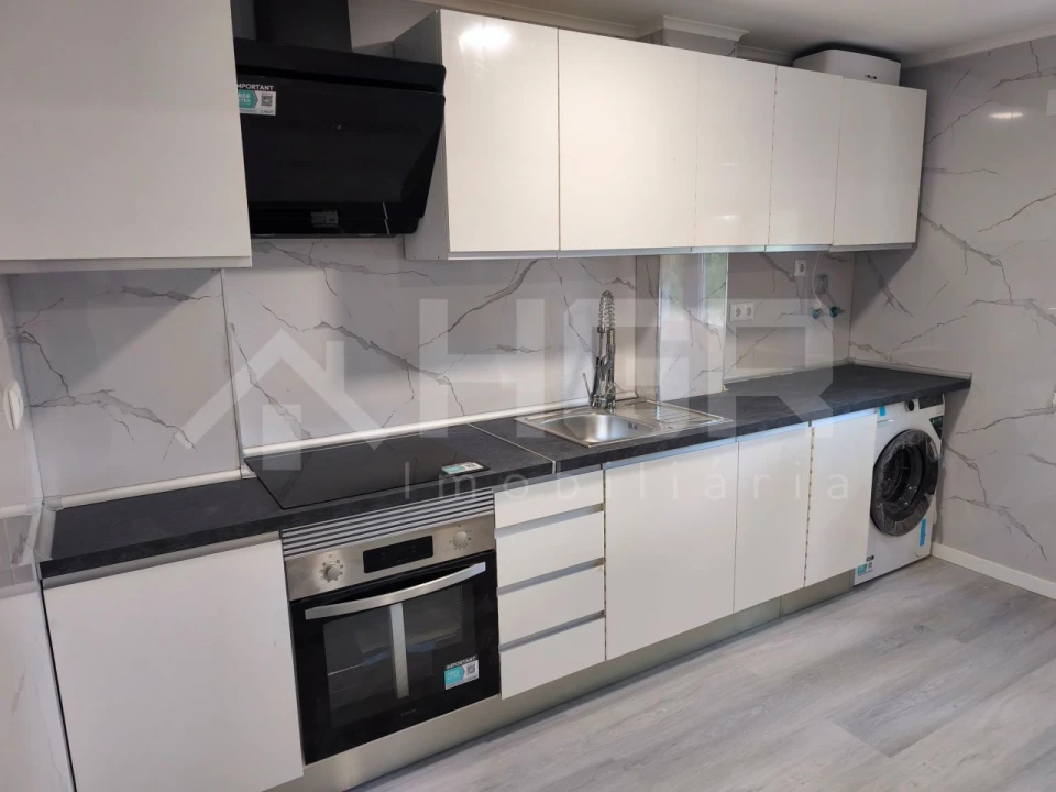 Apartamento T3 para Venda em Laranjeiro e Feijó Foto 7