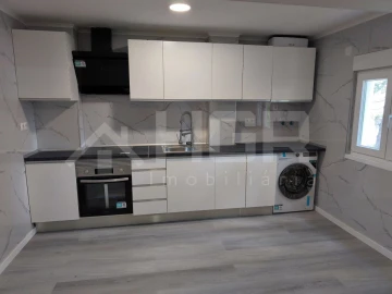 Apartamento T3 para Venda em Laranjeiro e Feijó