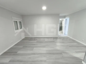 Apartamento T3 para Venda em Laranjeiro e Feijó