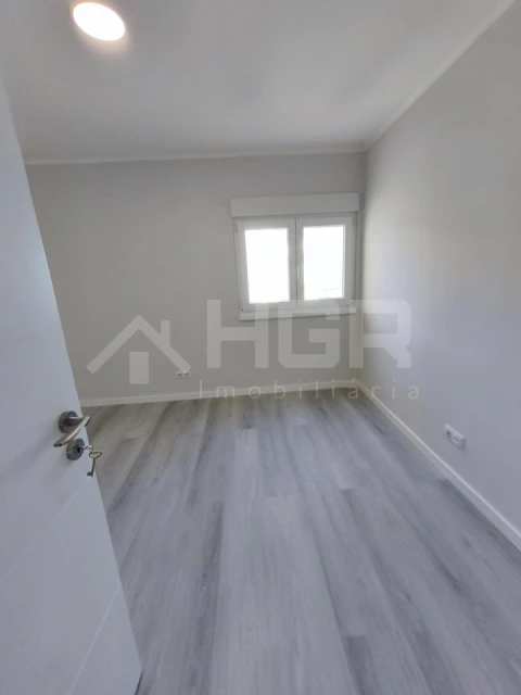 Apartamento T3 para Venda em Laranjeiro e Feijó
