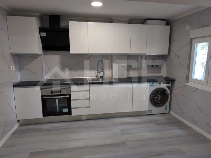 Apartamento T3 para Venda em Laranjeiro e Feijó Foto 6