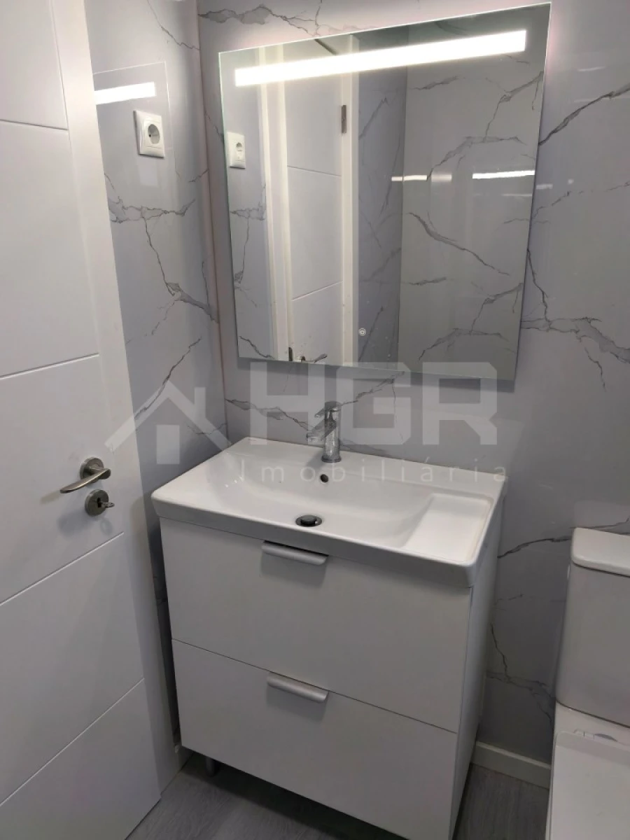 Apartamento T3 para Venda em Laranjeiro e Feijó Foto 14