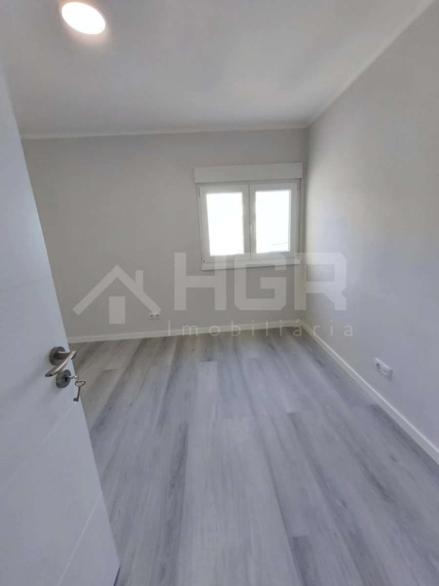 Apartamento T3 para Venda em Laranjeiro e Feijó Foto 20