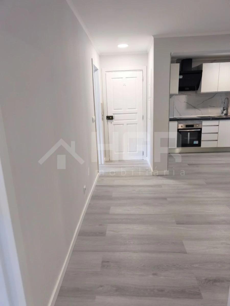 Apartamento T3 para Venda em Laranjeiro e Feijó Foto 25