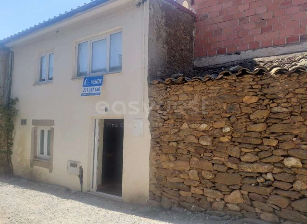Moradia T3 para Venda em Vilarinho dos Galegos e Ventozelo Foto 2