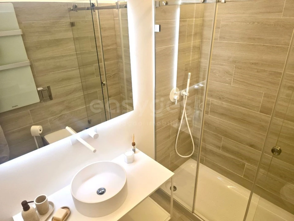 Apartamento T4 para Venda em Venteira Foto 18