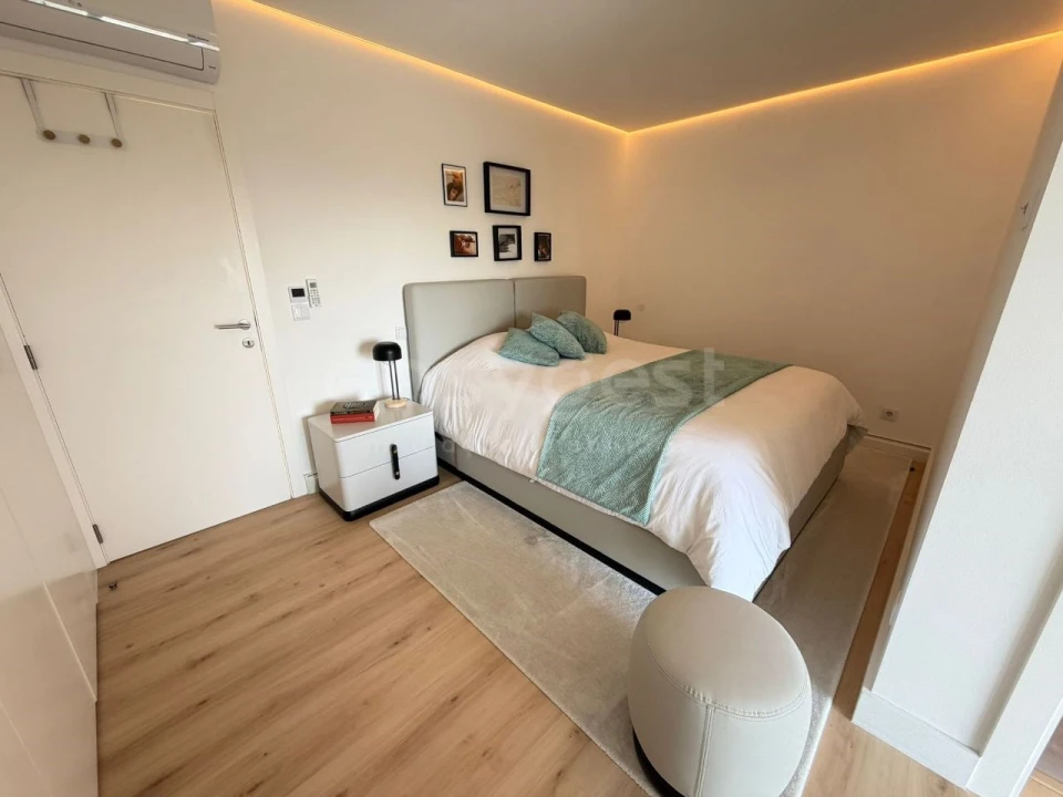 Apartamento T4 para Venda em Venteira Foto 22