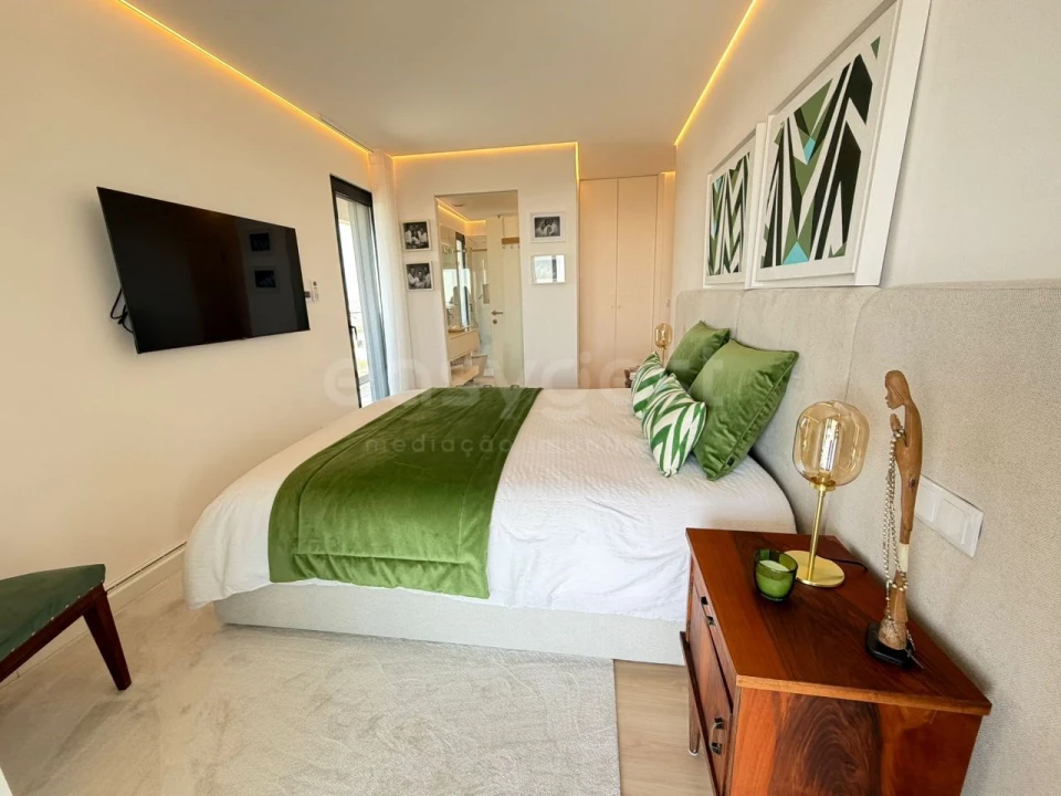 Apartamento T4 para Venda em Venteira Foto 32