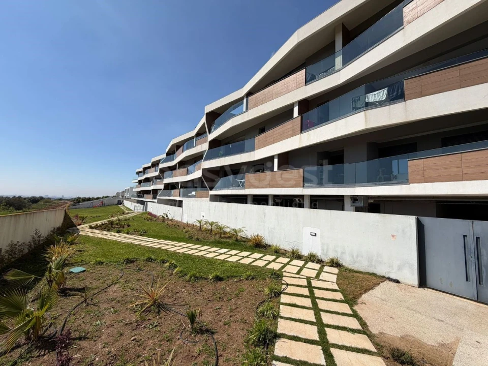 Apartamento T4 para Venda em Venteira Foto 58