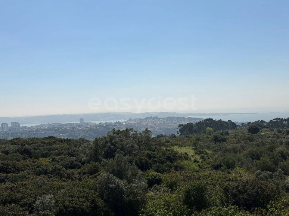 Apartamento T4 para Venda em Venteira Foto 60
