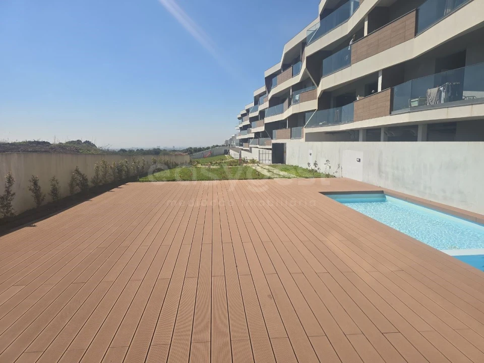 Apartamento T4 para Venda em Venteira Foto 65