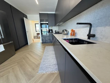 Apartamento T4 para Venda em Venteira