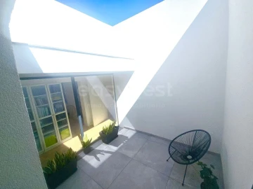 Apartamento T4 para Venda em Venteira