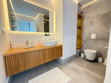 Apartamento T4 para Venda em Venteira