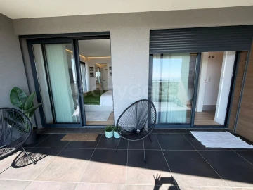 Apartamento T4 para Venda em Venteira