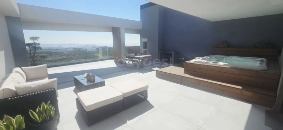Apartamento T4 para Venda em Venteira