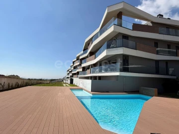 Apartamento T4 para Venda em Venteira