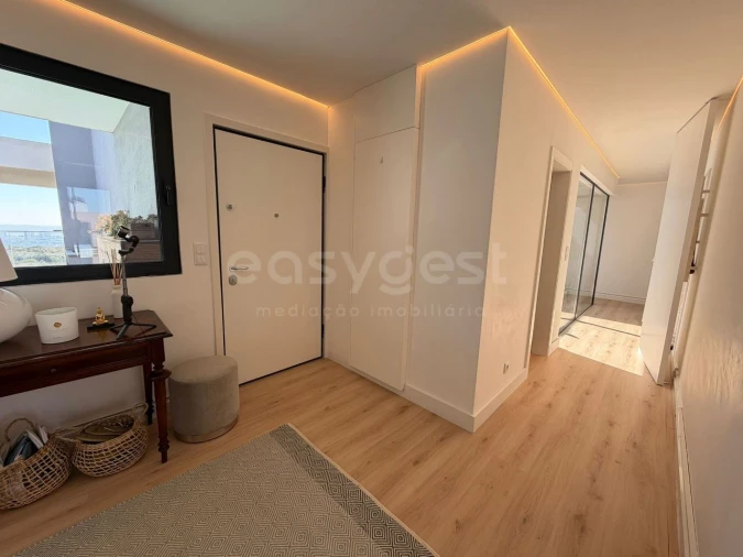 Apartamento T4 para Venda em Venteira Foto 13