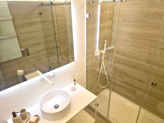 Apartamento T4 para Venda em Venteira Foto 18