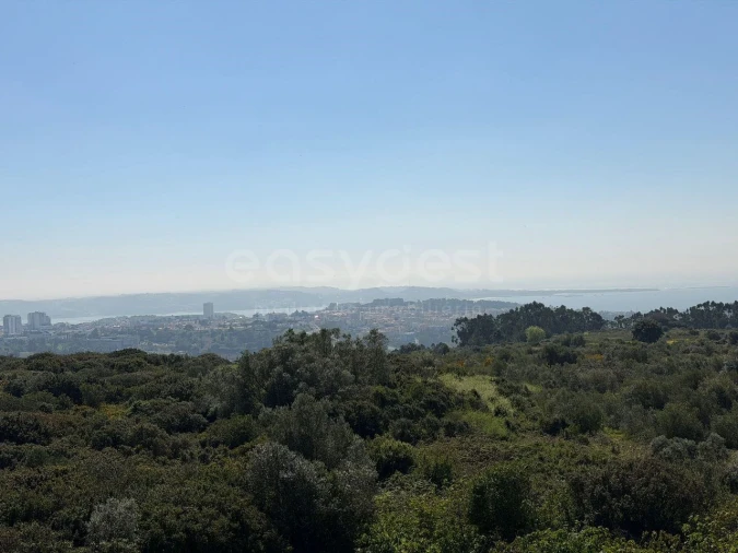 Apartamento T4 para Venda em Venteira Foto 60