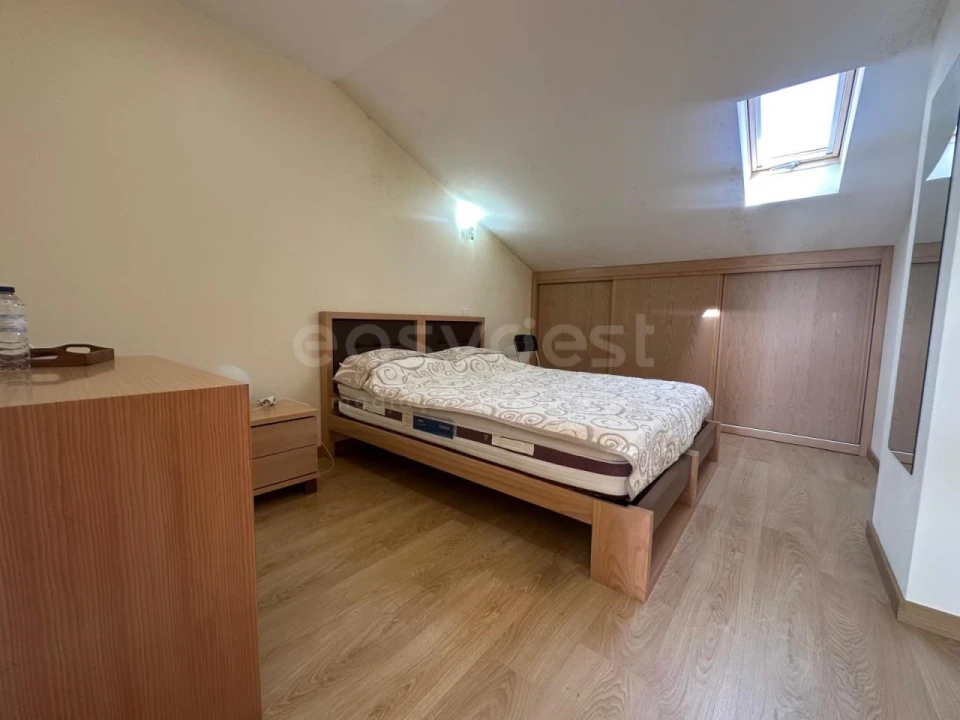 Apartamento T5 para Venda em Nazare Foto 18