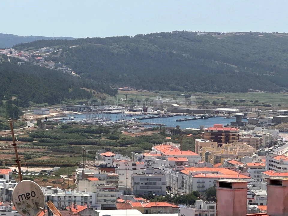 Apartamento T5 para Venda em Nazare Foto 1