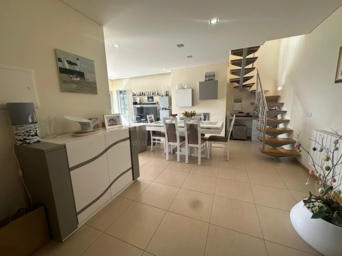 Apartamento T5 para Venda em Nazare Foto 2