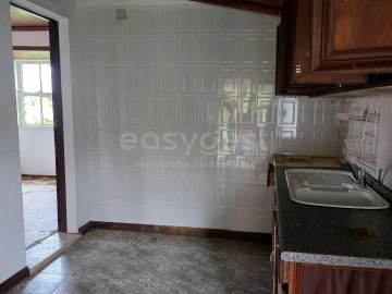 Moradia T4 para Venda em Madalena