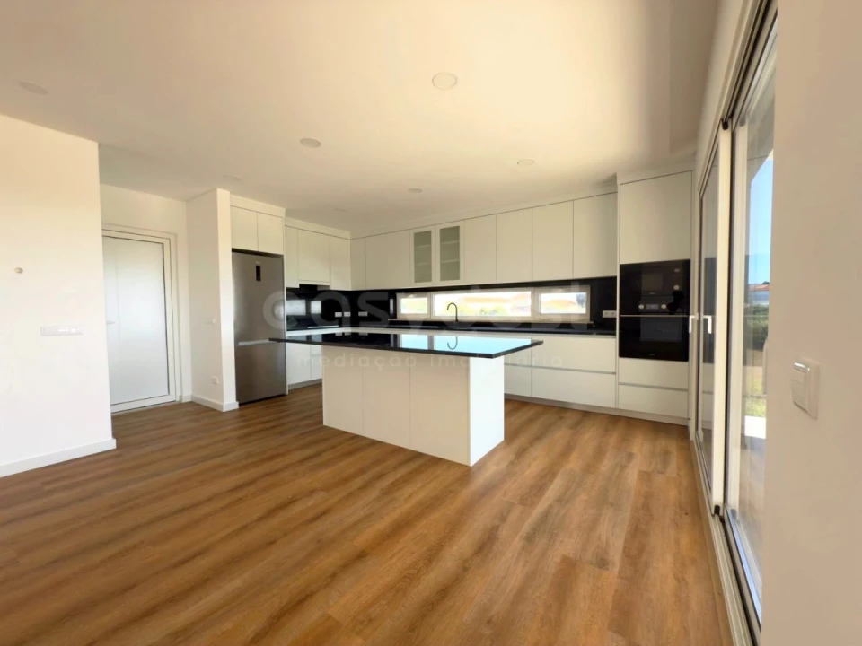 Moradia T3 para Venda em Lourinhã e Atalaia Foto 9