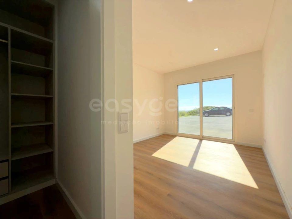 Moradia T3 para Venda em Lourinhã e Atalaia Foto 32