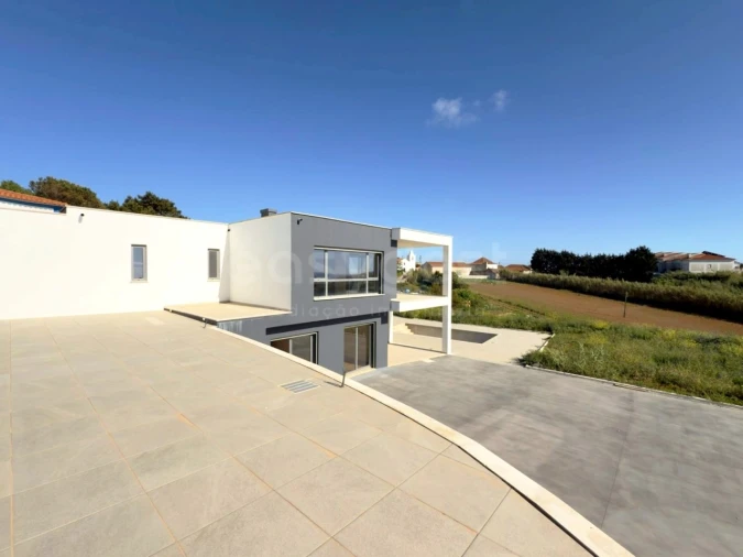 Moradia T3 para Venda em Lourinhã e Atalaia Foto 40