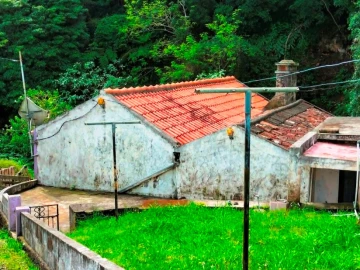 Moradia T3 para Venda em Praia da Vitoria (Santa Cruz)