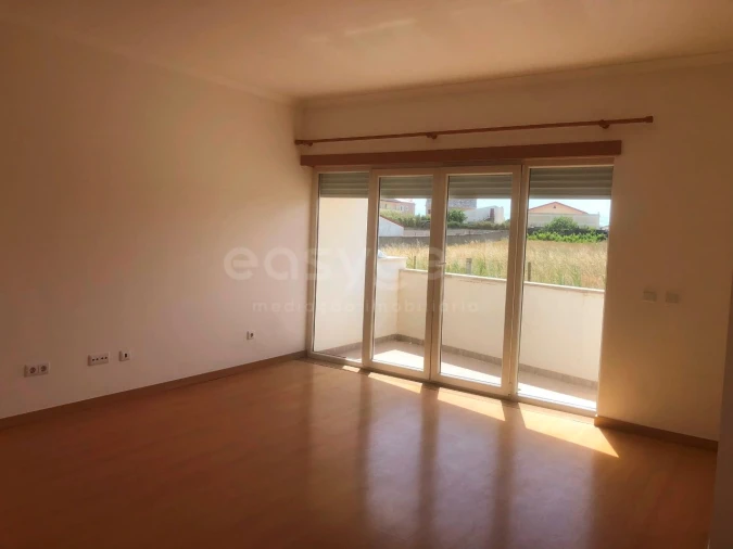 Apartamento T1 para Venda em Ferrel Foto 7