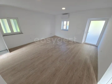 Moradia T2 para Venda em Tabua